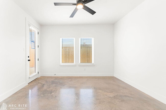 Building Photo - 4509 22nd Pl