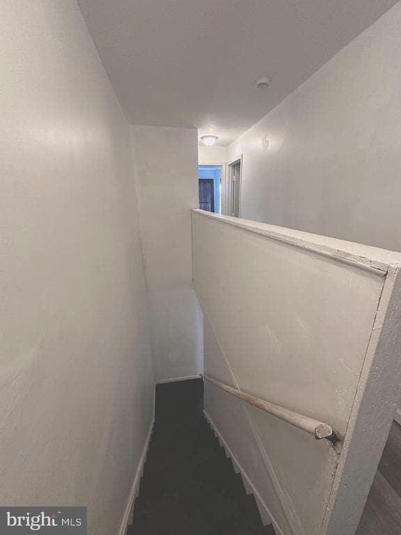 Building Photo - 25 Murray St