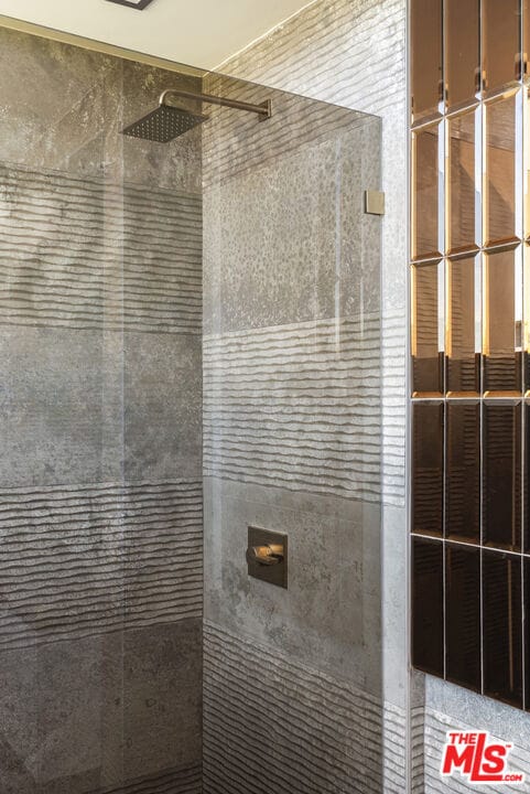 Building Photo - 1021 N Ogden Dr