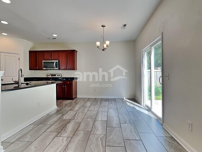 Building Photo - 280 Cameron St