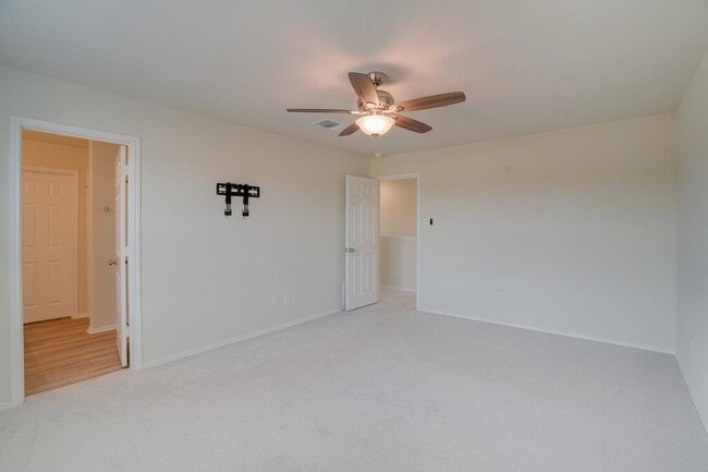 Building Photo - 1109 Paradise Cyn Cv