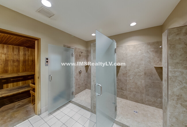 Building Photo - Unfurnished Meridian Luxury 1 Bed | 1 Ba C...