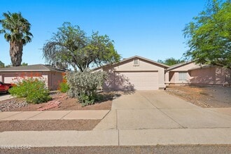 Building Photo - 8871 E Citrus Tree Dr