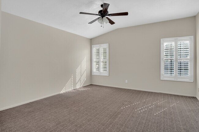 Building Photo - 5321 Tamanar Dr