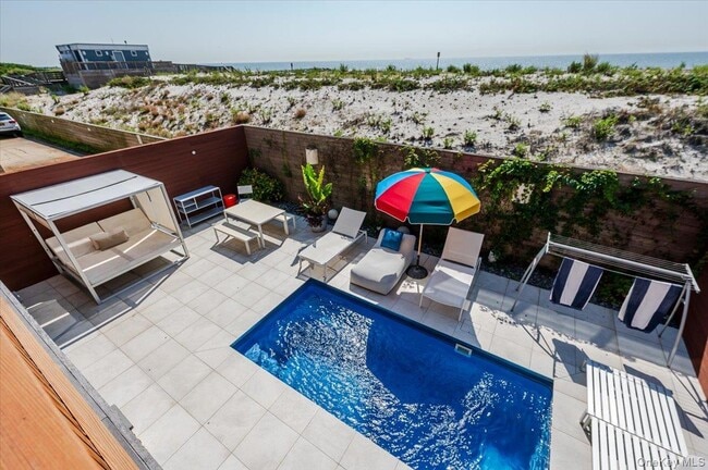 Building Photo - 11 Michigan St