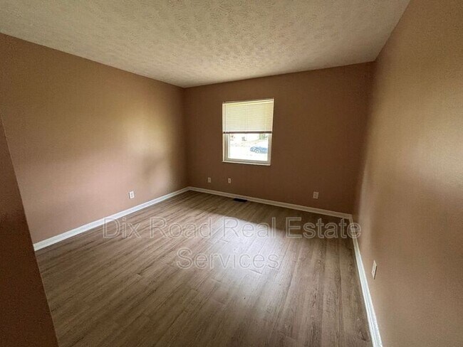 Building Photo - 3312 Burgoyne Dr
