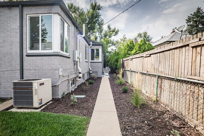 Walkway from garage to 2nd entrance - 1460 Elm Street