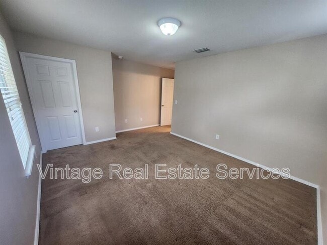 Building Photo - 4721 Chatterton Way