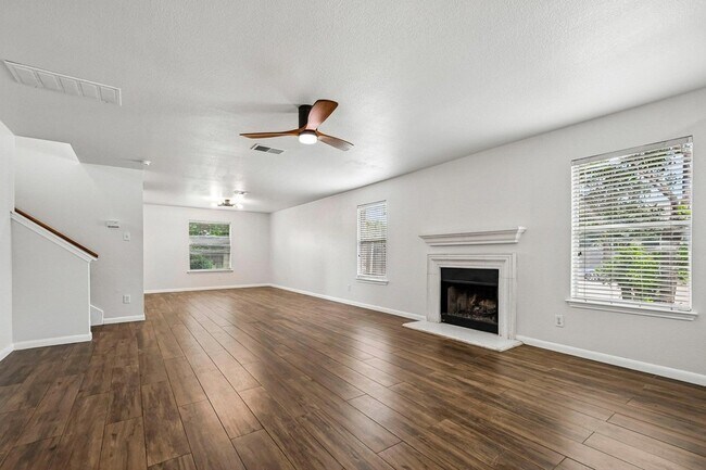 Building Photo - 231 Altamont St