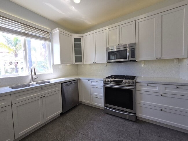 Building Photo - Gorgeous Upgraded Sabre Springs Home