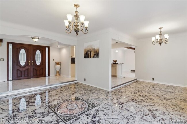 Building Photo - 23944 Fordson Dr