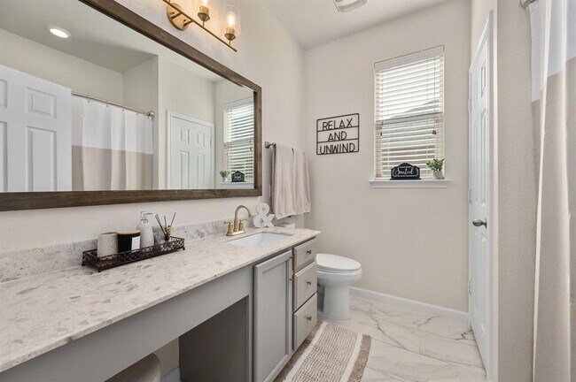 Building Photo - 13820 James Garfield St