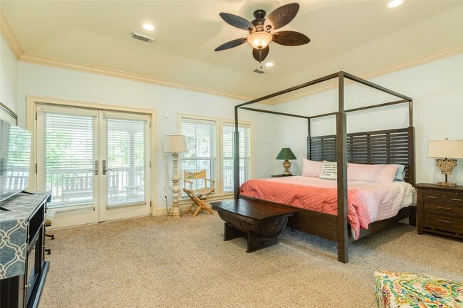 Building Photo - 6 Criolla Ct