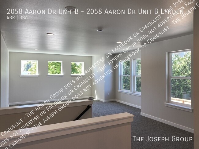 Building Photo - 2058 Aaron Dr