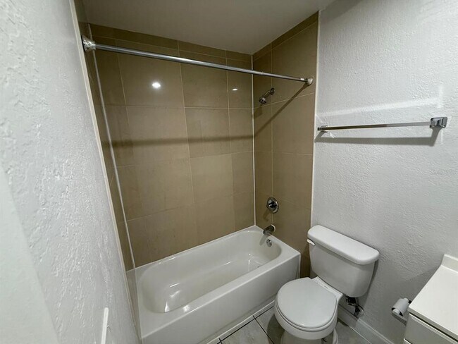 Building Photo - 4349 S Semoran Blvd