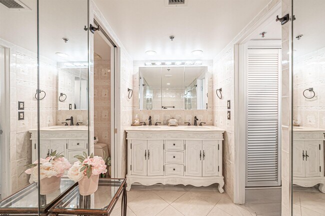 Building Photo - 3851 Boardwalk