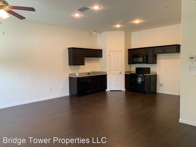 Building Photo - 3 br, 2.5 bath House - 1305 Lake Crest Lane