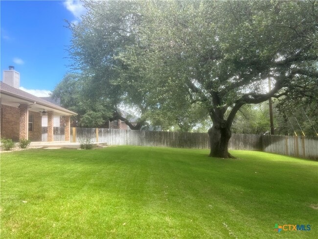 Building Photo - 2429 Nickelback Dr