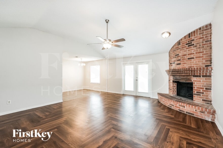Building Photo - 4121 Gentle Springs Dr