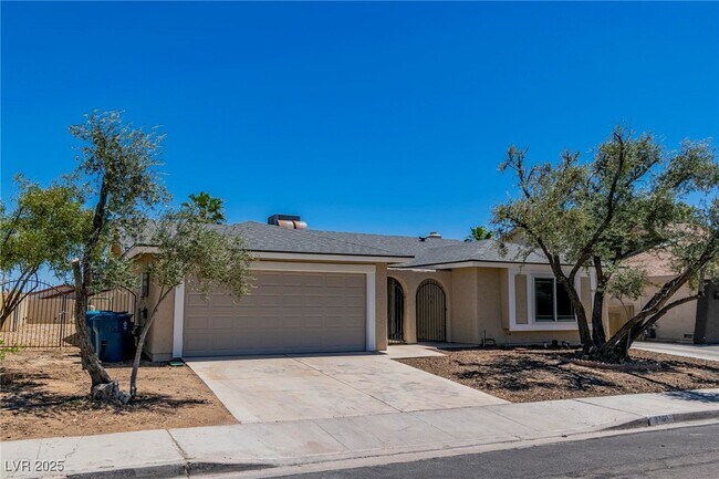 Building Photo - 3740 Lillo St