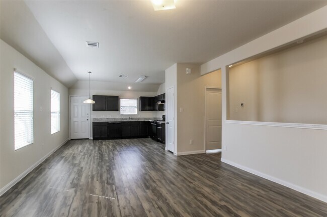 Building Photo - 24335 Veratti Ln