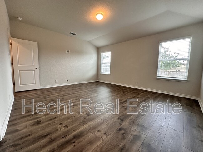 Building Photo - 9923 Moon Shine