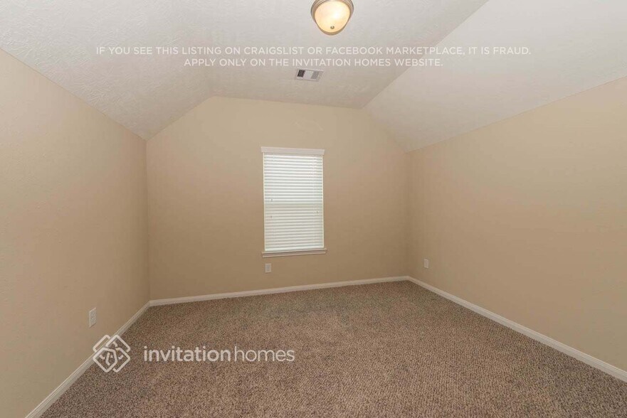 Building Photo - 30706 Basil Trace Dr