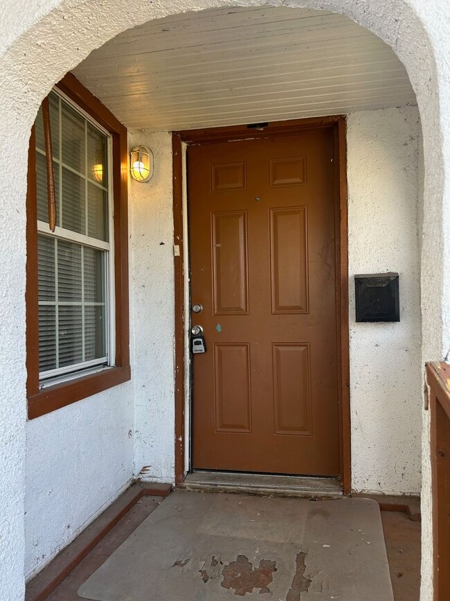 Building Photo - Heart of Waco Home