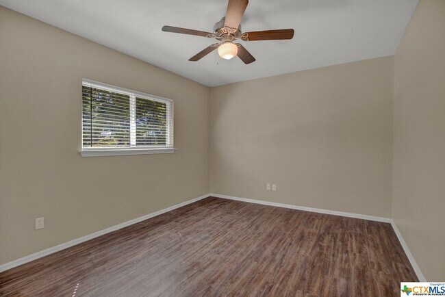 Building Photo - 650 Freiling