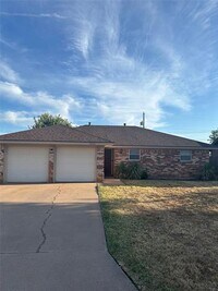 Building Photo - 5256 Benbrook St