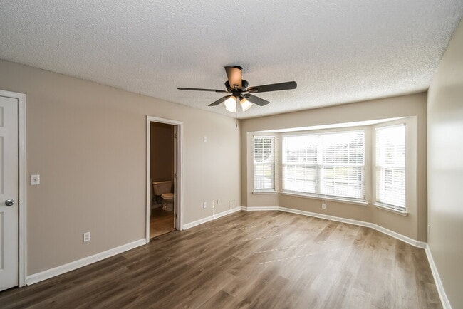 Building Photo - 2936 Waters View Cir