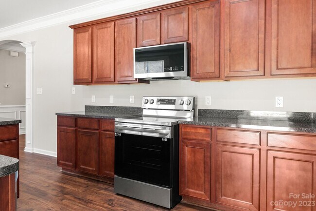 Building Photo - 3808 Herkimer Dr