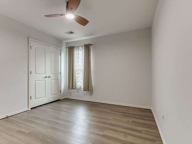 Building Photo - 15704 Caney Dr
