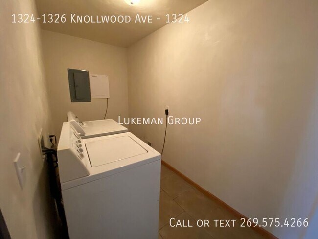 Building Photo - 1324-1326 Knollwood Ave-1324