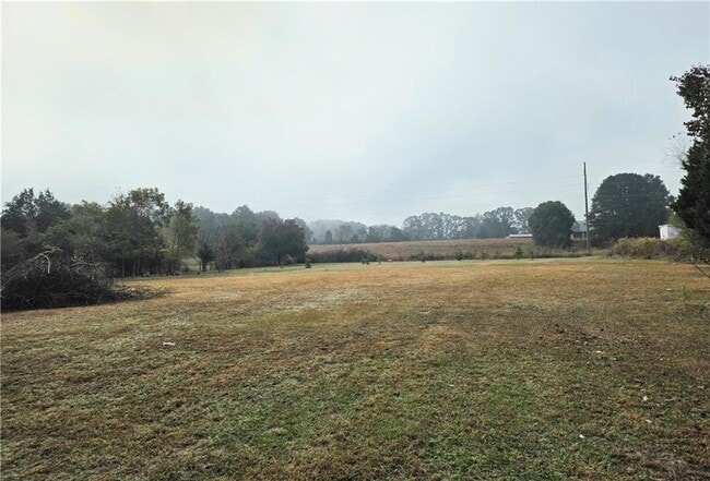 Building Photo - 1800 Hwy 81