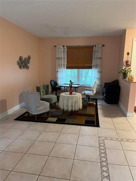 Building Photo - 18051 Rhumba Way