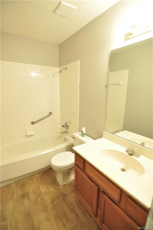 Building Photo - 169 E 6th St