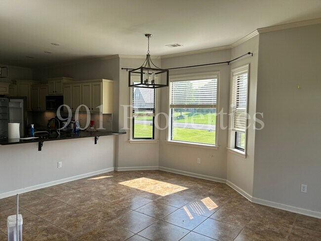 Building Photo - 14383 Buttercup Dr