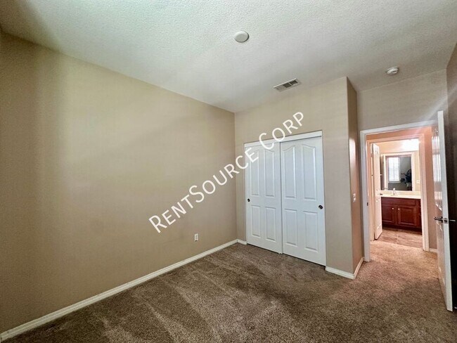 Building Photo - 28390 Esplanada Dr