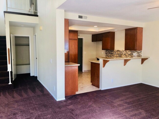 Building Photo - Carlton Square Spacious House w/Central AC...