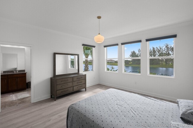 Building Photo - 4574 Longwood Lake Sq