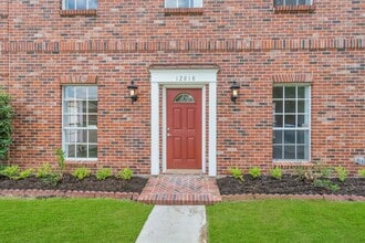 Building Photo - 12818 Chamberlain Dr