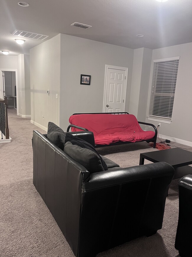 Building Photo - 1005 Boatswain Wy