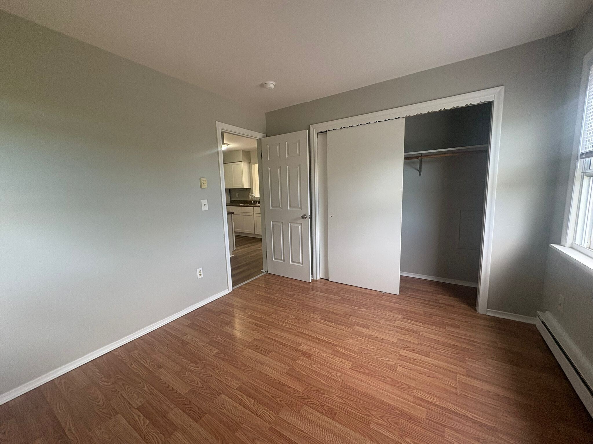 Building Photo - 220 Glen Haven Rd