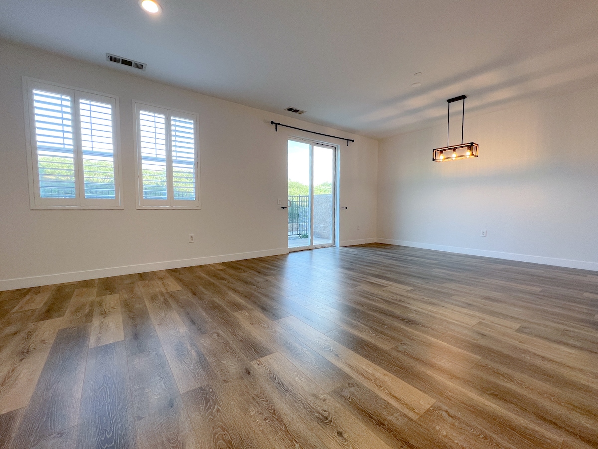Building Photo - 16710 Nicklaus Dr