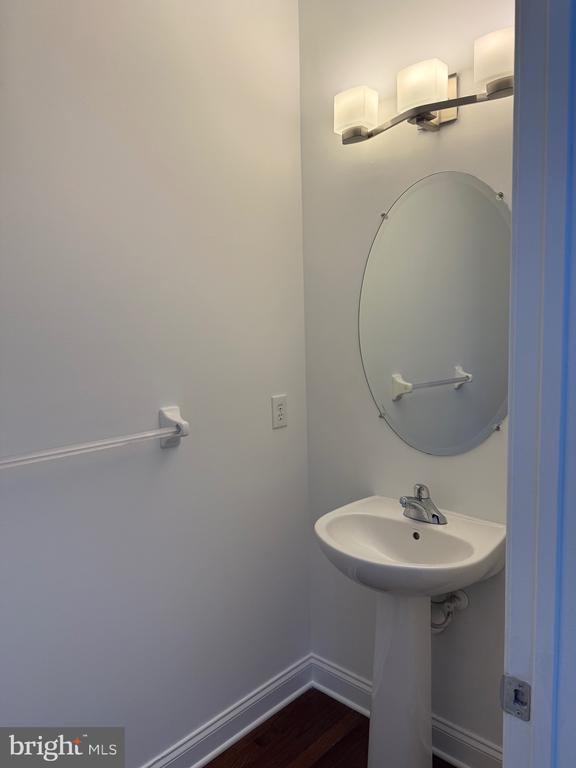 Building Photo - 111 Glacier Dr