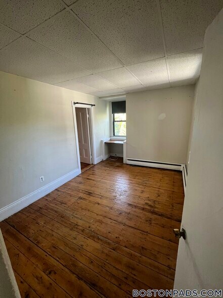 Building Photo - 183 Harvard St