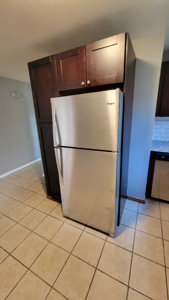 Building Photo - 41 Gould Dr