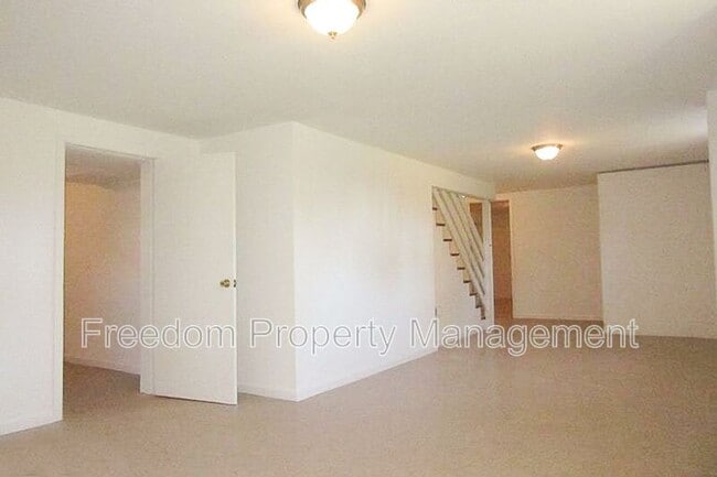 Building Photo - 7128 Airlie Rd
