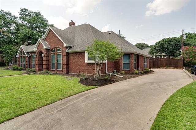 Building Photo - 2942 Woodland Hills Dr